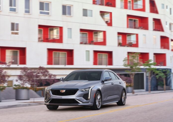 2021-Cadillac-CT4-009.jpg