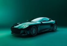 una feroz despedida del buque insignia Super GT de Aston Martin