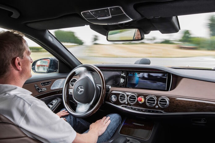 Mercedes-S-Class-Autonomous-Tech.jpg