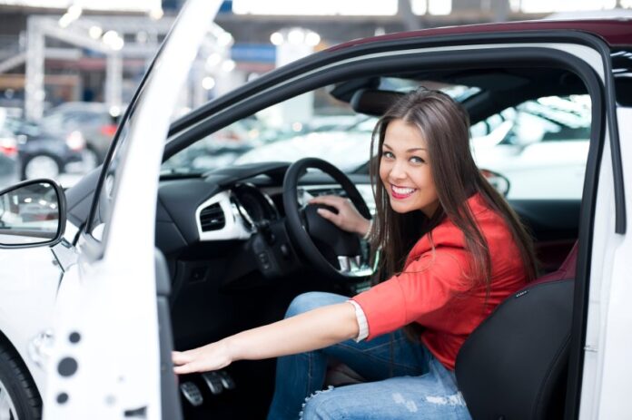 mujeres-cars.jpg