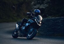 BMW Motorrad presentó el prototipo M 1000 XR, una moto deportiva de larga distancia