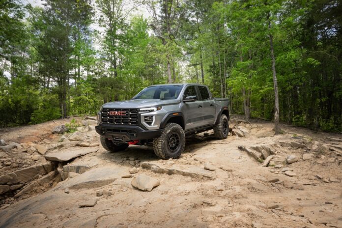 2024-gmc-canyon-at4x-aev-001.jpg