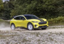 El primer Mustang fabricado para vivir en el asfalto y jugar en la tierra