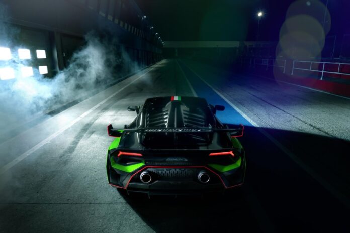 Huracan-STO-SC-10°-Anniversario3.jpg