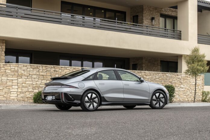 Large-54111-2023IONIQ6SE.jpg