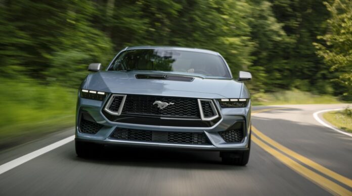 2025FordMustang60thAnniversaryPackageinBrittanyBlue_16.jpg