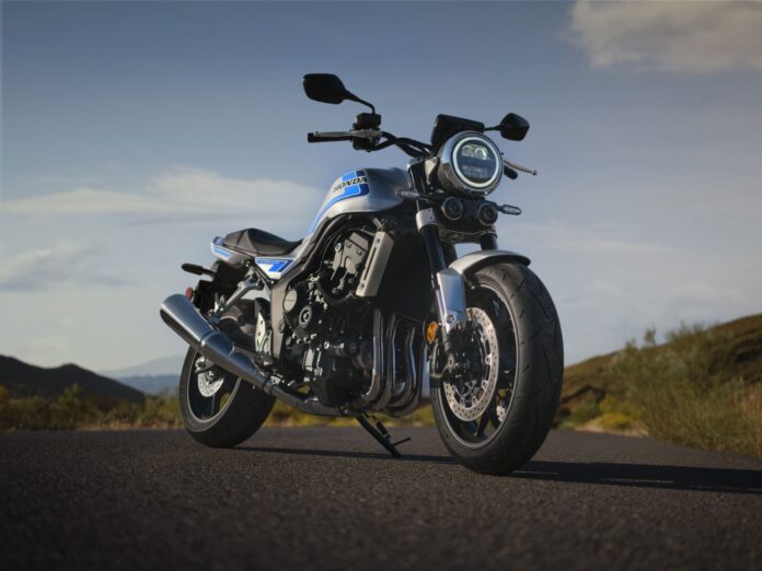 26-Honda-CB1000F_action_11-scaled.jpg