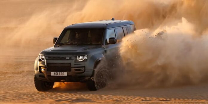 Land-Rover-Defender-OCTA-del-2026.jpg